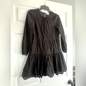 Great long-sleeve flowy dress!